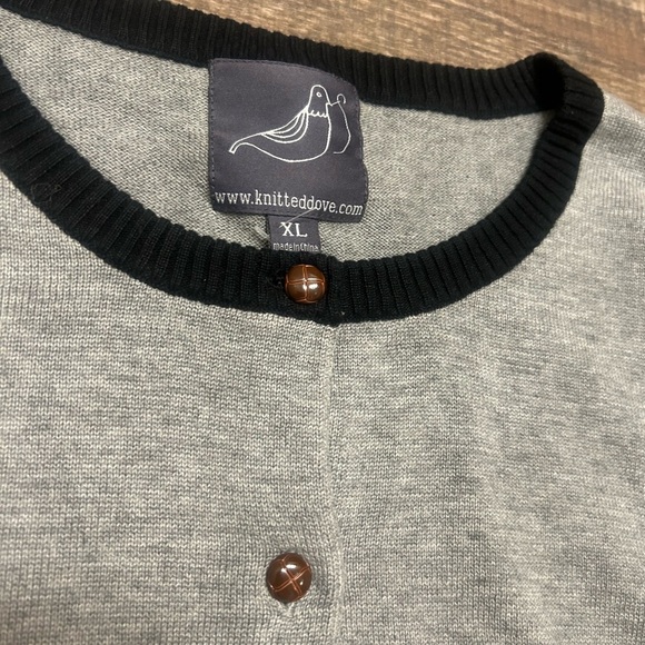 Knitted Dove XL NWOT bird cardigan with patched sleeves - Picture 5 of 10